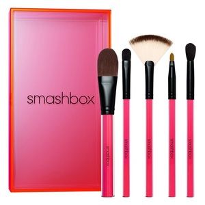 Smashbox light it up essential brush set